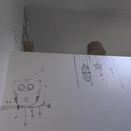 L'Artistique, Maison Pour 4 Personnes, 2 Chambres, Stationnement Gratuit, Petite Cour, Spacieux, Atypique * Amiens