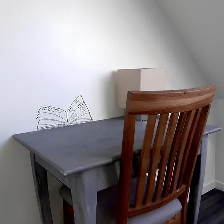L'Artistique, Maison Pour 4 Personnes, 2 Chambres, Stationnement Gratuit, Petite Cour, Spacieux, Atypique Amiens